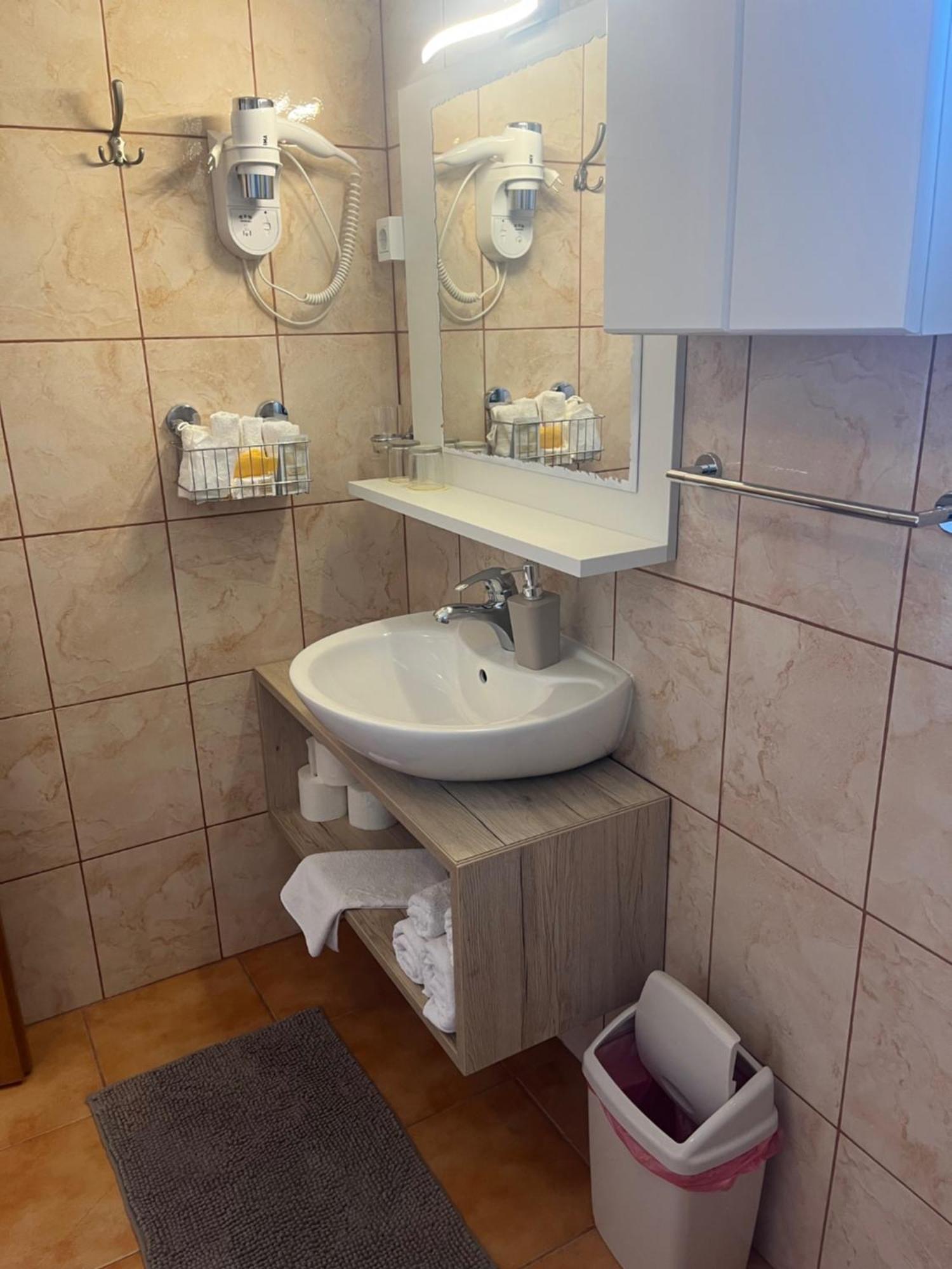Guest House Sosi Ουμάγκ Εξωτερικό φωτογραφία