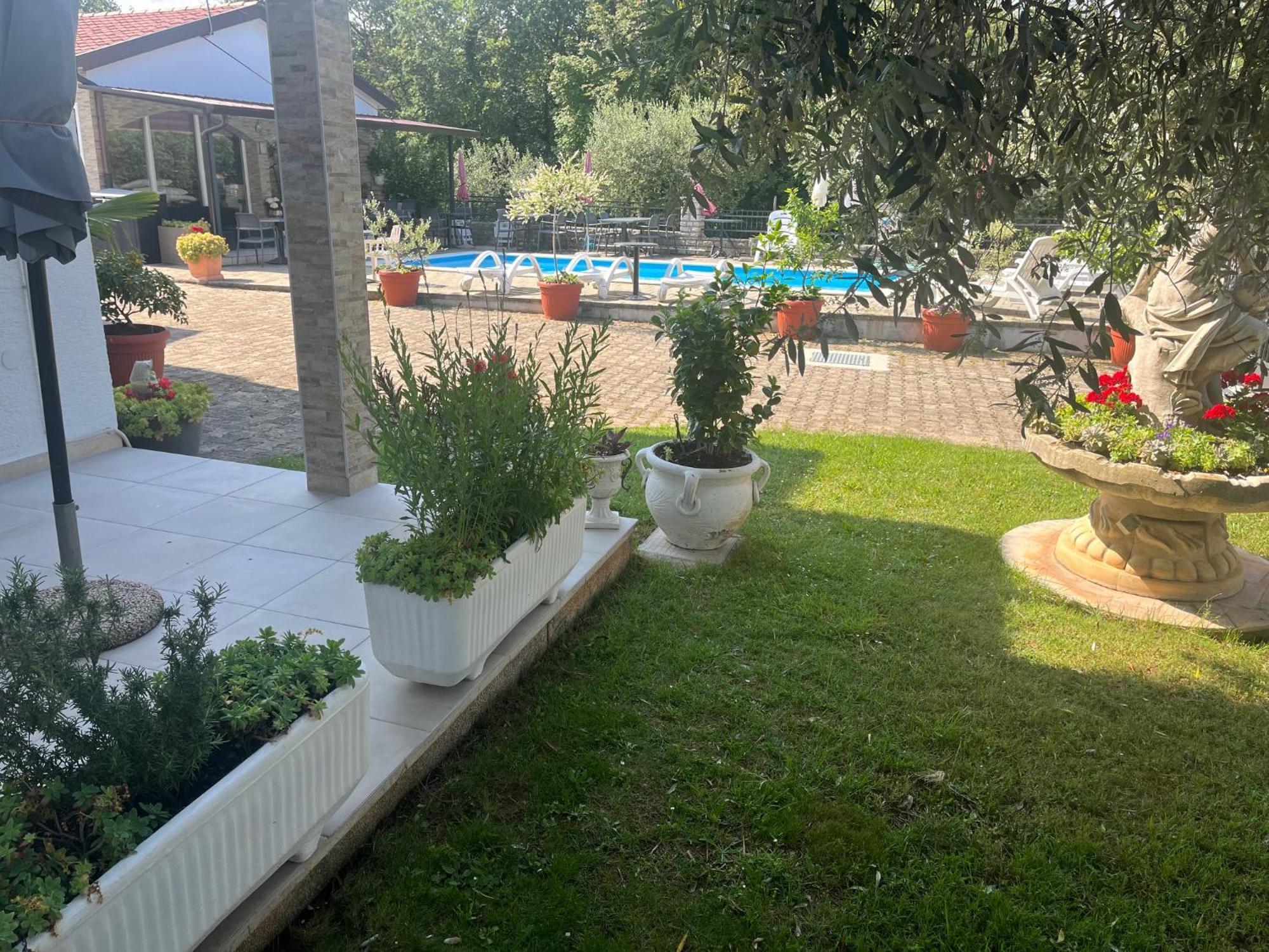 Guest House Sosi Ουμάγκ Εξωτερικό φωτογραφία